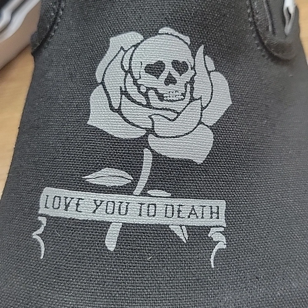 Van's classic slip on Brand new in the box authentic uper textile. - Picture 2 of 10